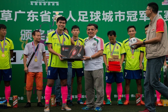 组图：世界杯-西班牙VS奥地利 奥亚萨瓦尔双响
